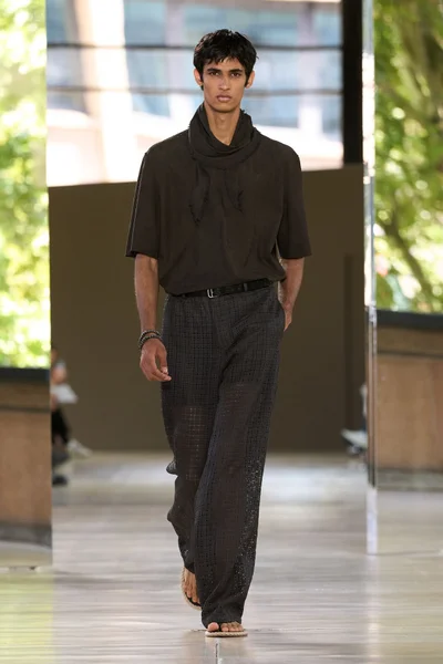 Look 42